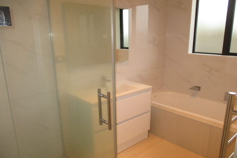 Photo of property in 12 Oolong Court, Huntington, Hamilton, 3210