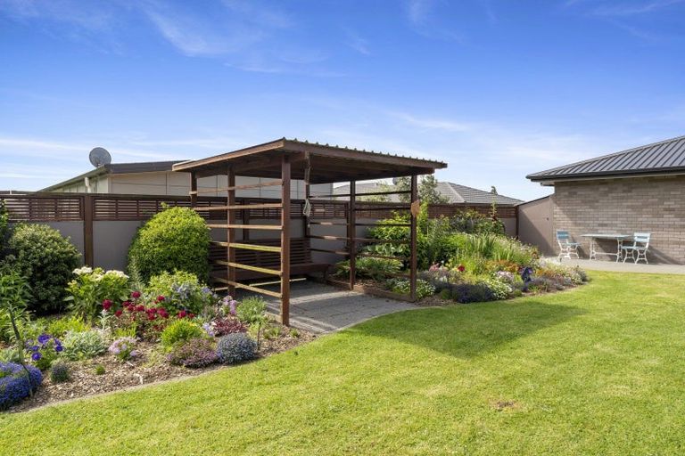 Photo of property in 7 Byron Brown Place, Otaki Beach, Otaki, 5512