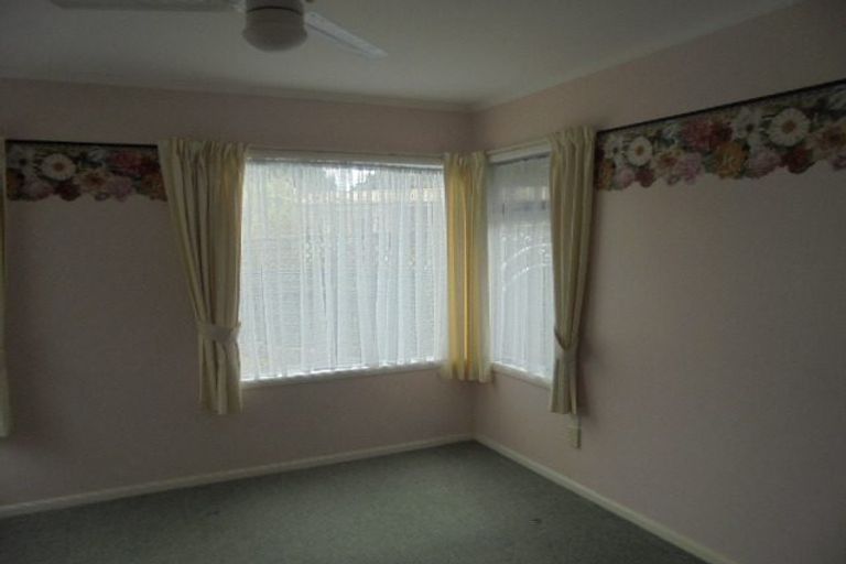 Photo of property in 6b Kawiu Road, Levin, 5510