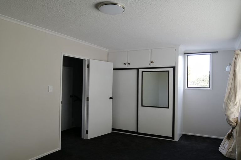 Photo of property in 1/124 Hamilton Avenue, Ilam, Christchurch, 8041