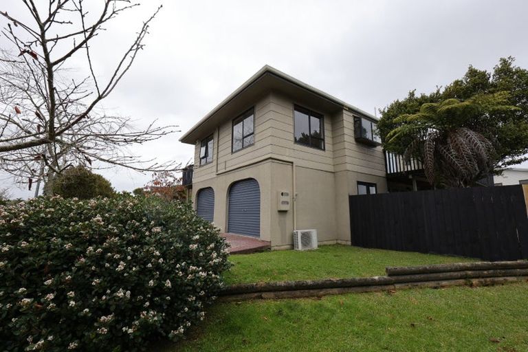 Photo of property in 141 West Harbour Drive, West Harbour, Auckland, 0618