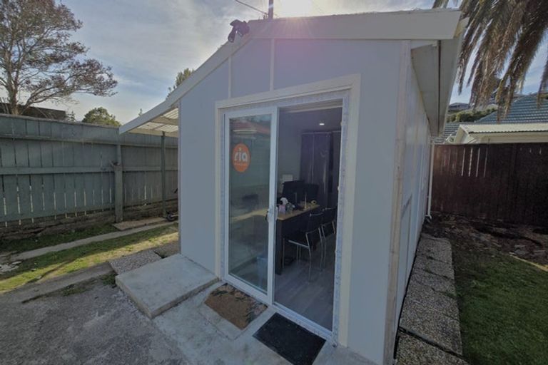 Photo of property in 195 Stokes Valley Road, Stokes Valley, Lower Hutt, 5019