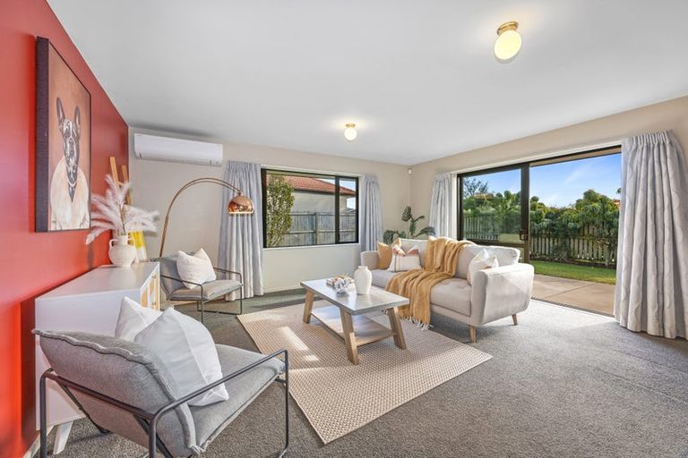 Photo of property in 12 James Hight Drive, Halswell, Christchurch, 8025