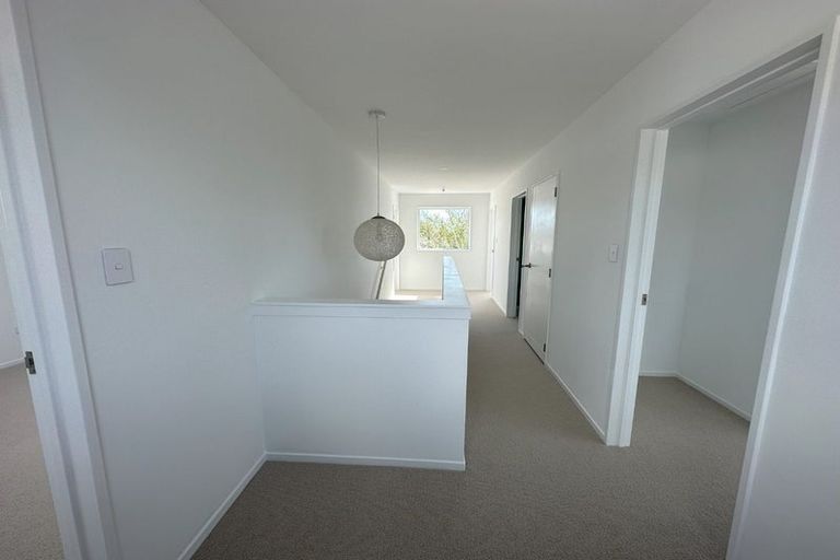 Photo of property in 2a Northgrove Avenue, Hillcrest, Auckland, 0627