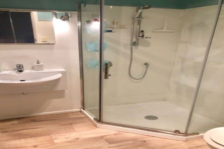 Photo of property in 5 Watkins Drive, Rangiora, 7400