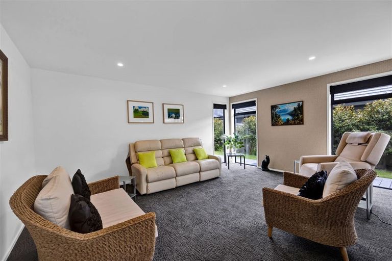 Photo of property in 14 Waitaha Place, Bell Block, New Plymouth, 4312