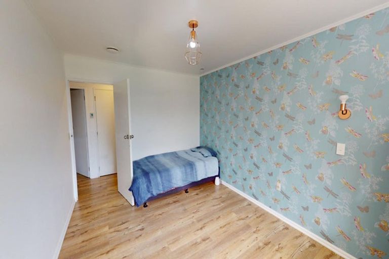 Photo of property in 21 Meadowbrook Drive, Cloverlea, Palmerston North, 4412