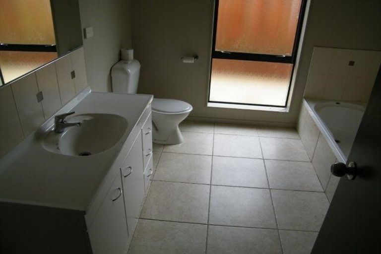 Photo of property in 3 Discovery Avenue, Welcome Bay, Tauranga, 3112