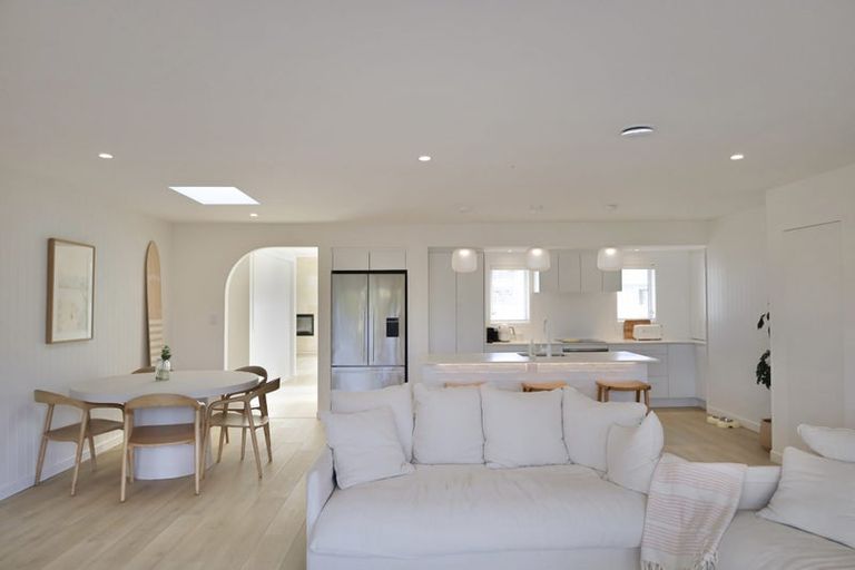 Photo of property in 1/27 Motuora Road, Manly, Whangaparaoa, 0930