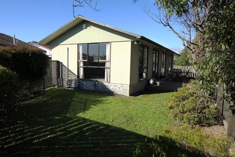 Photo of property in 15 Wanstead Place, Woolston, Christchurch, 8062