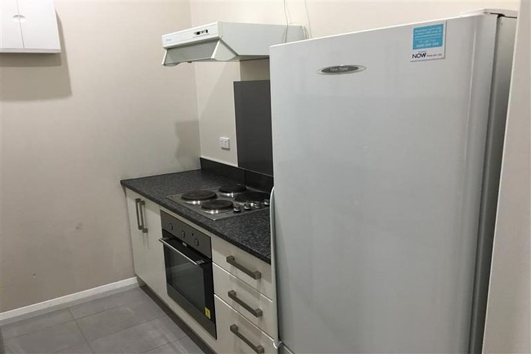 Photo of property in 2/262 Edgeware Road, Edgeware, Christchurch, 8013