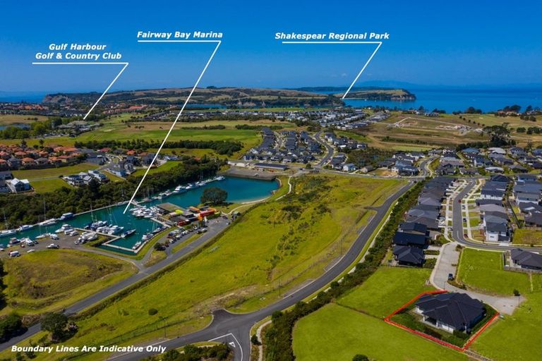 Photo of property in 10 Waimaki Way, Gulf Harbour, Whangaparaoa, 0930