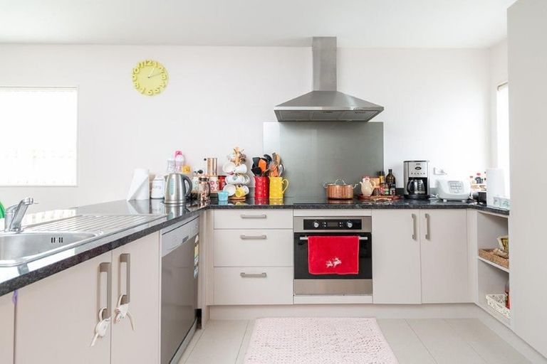 Photo of property in 34a Arawa Street, New Lynn, Auckland, 0600