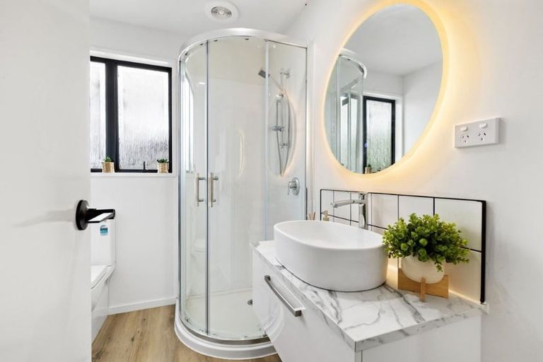 Photo of property in 2/54 Gresford Street, Edgeware, Christchurch, 8013