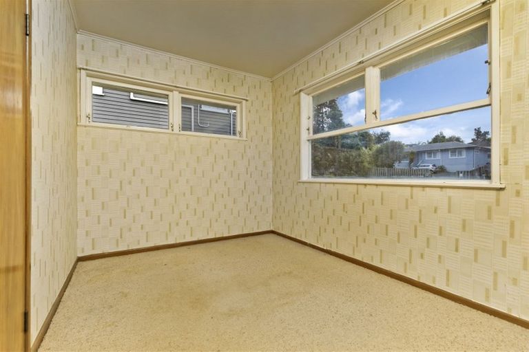 Photo of property in 84 Glendene Avenue, Glendene, Auckland, 0602