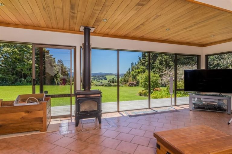 Photo of property in 16 Otaere Road, Okaihau, 0475