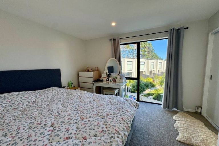 Photo of property in 47 Whai Hua Lane, Mangere Bridge, Auckland, 2022