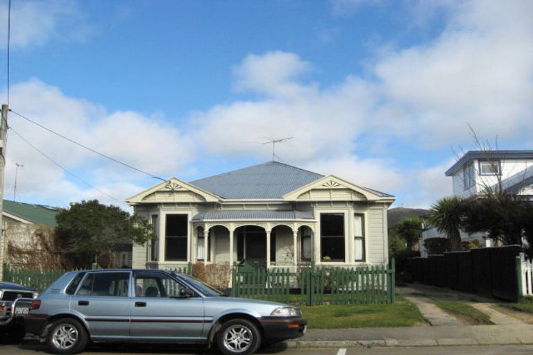 Photo of property in 19 Raine Street, Karori, Wellington, 6012