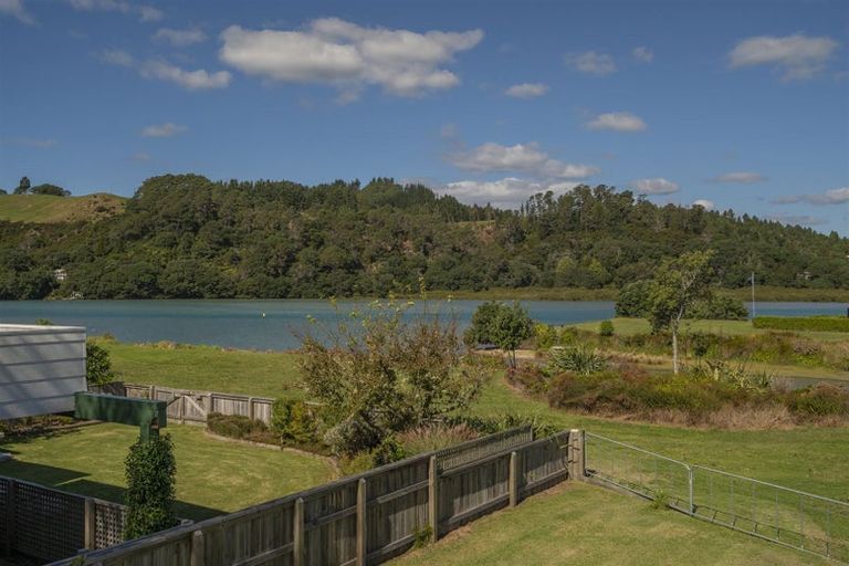 Photo of property in 63 Oyster Drive, Cooks Beach, Whitianga, 3591