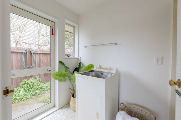 Photo of property in 4/50a Division Street, Riccarton, Christchurch, 8041