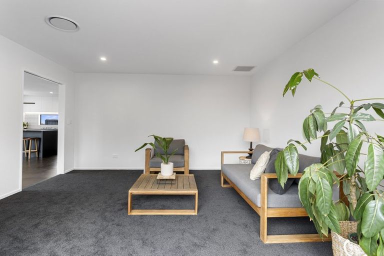 Photo of property in 177 Townsend Road, Rangiora, 7400