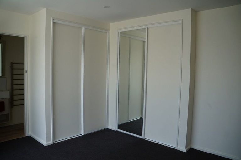 Photo of property in 31 Grahams Road, Ilam, Christchurch, 8041