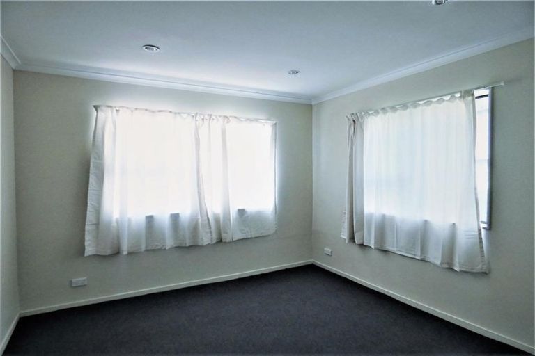 Photo of property in 19 Virgo Place, Glen Eden, Auckland, 0602