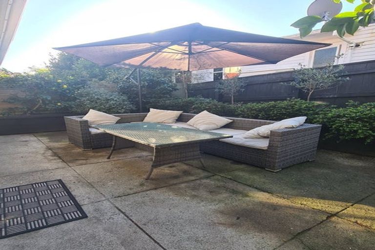 Photo of property in 5/371 Muritai Road, Eastbourne, Lower Hutt, 5013