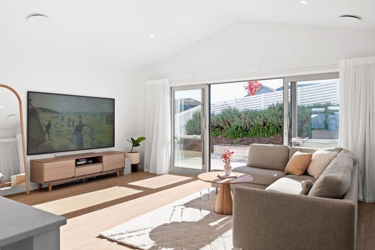Photo of property in 1 Maanihi Drive, Rototuna North, Hamilton, 3210