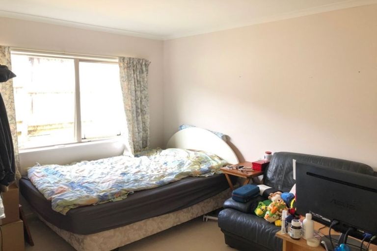 Photo of property in 39 Delmont Close, East Tamaki Heights, Auckland, 2016