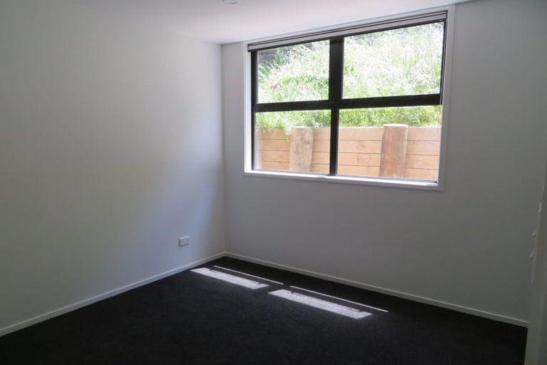 Photo of property in 16 Appleton Place, Karori, Wellington, 6012