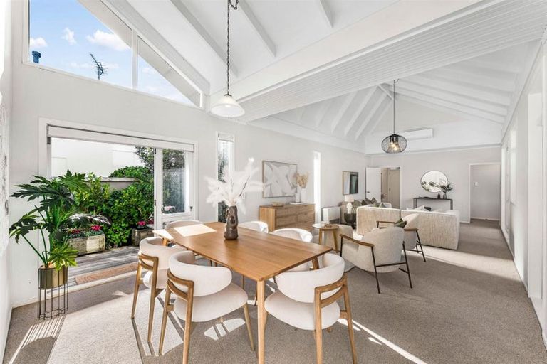 Photo of property in 1/19 Saltburn Road, Milford, Auckland, 0620