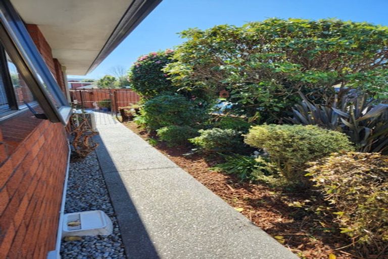 Photo of property in 1/35 Division Street, Riccarton, Christchurch, 8041