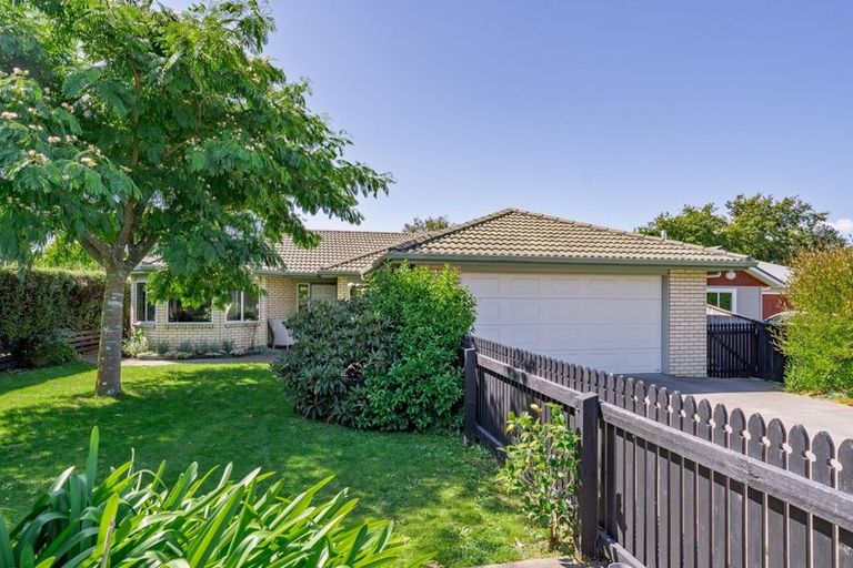 Photo of property in 11a Humphries Street, Greytown, 5712
