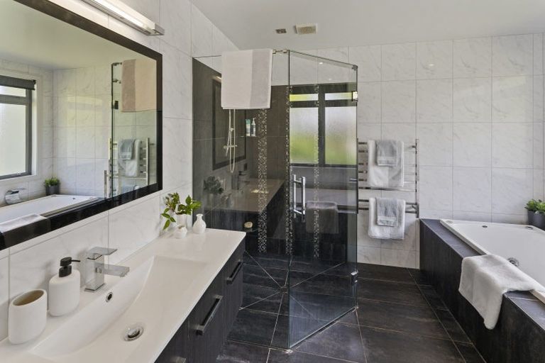 Photo of property in 8 Park Drive, Richmond, 7020