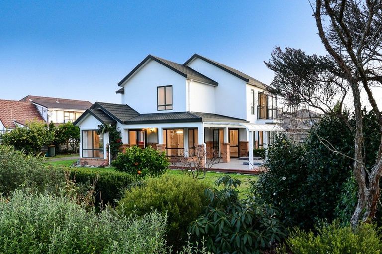 Photo of property in 21 Nielsen Gardens, Rototuna, Hamilton, 3210