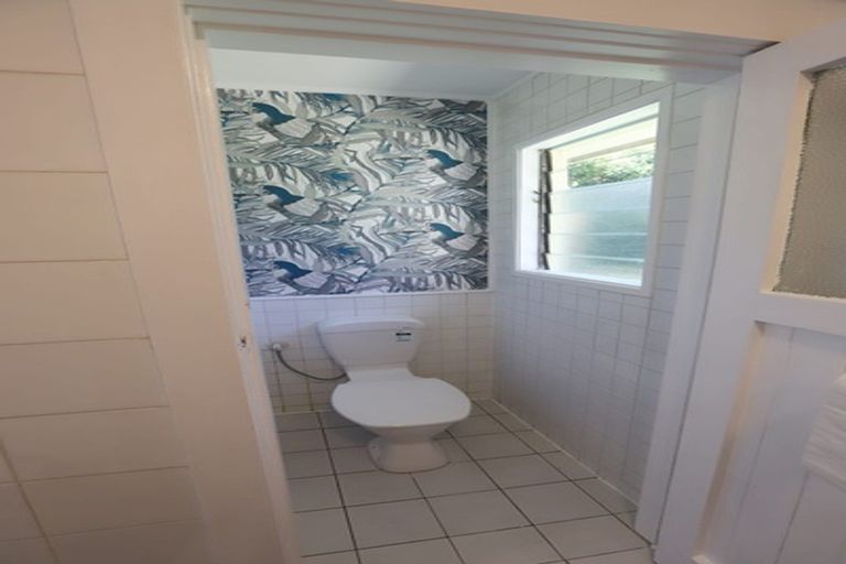 Photo of property in 33 Horopito Road, Waikanae, 5036