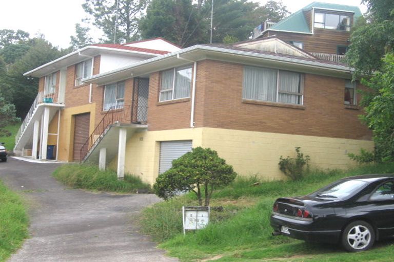 Photo of property in 1/82 Peach Road, Glenfield, Auckland, 0629