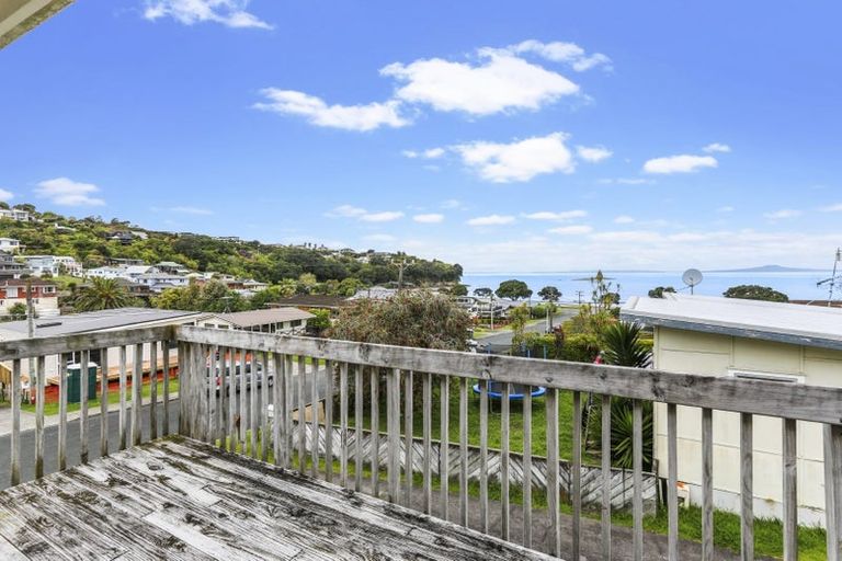 Photo of property in 3 Capitol Road, Matakatia, Whangaparaoa, 0930