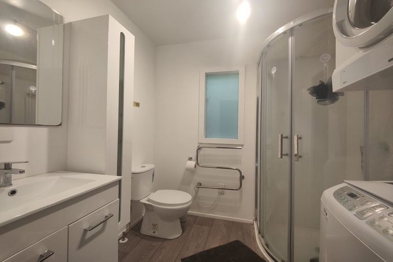 Photo of property in 154 Upland Road, Kelburn, Wellington, 6012