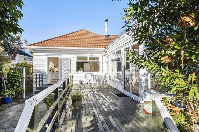 Photo of property in 13 Fife Lane, Miramar, Wellington, 6022