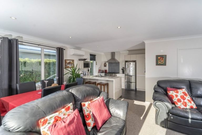 Photo of property in 25 Tuscan Lane, Martinborough, 5711