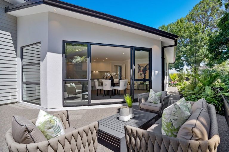 Photo of property in 17 Fordyce Avenue, Sunnyhills, Auckland, 2010