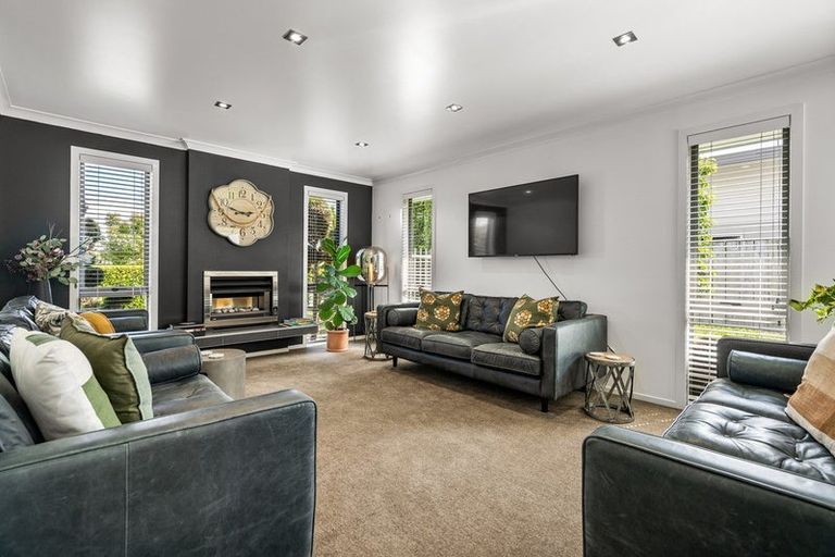 Photo of property in 27 Norfolk Drive, Cambridge, 3434