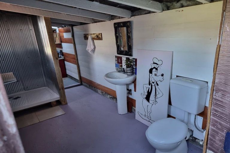 Photo of property in 69 Domett Street, Opunake, 4616