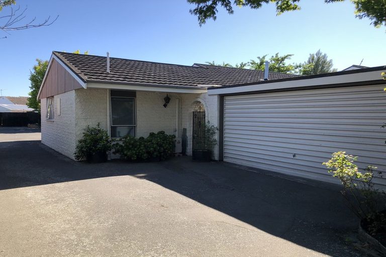 Photo of property in 368a Yaldhurst Road, Russley, Christchurch, 8042