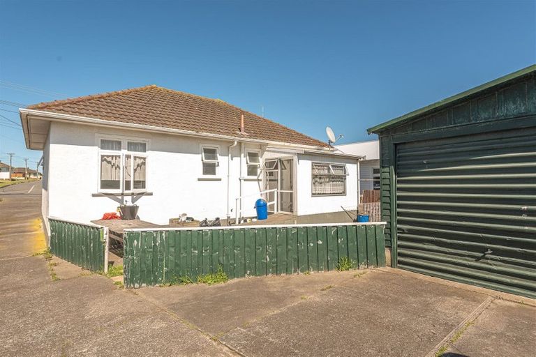 Photo of property in 48 Puriri Street, Gonville, Whanganui, 4501