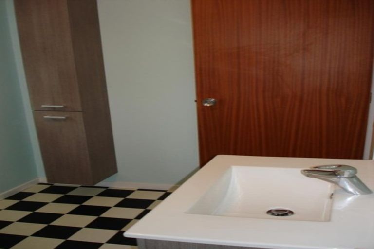 Photo of property in 1/47 Braemar Road, Rothesay Bay, Auckland, 0630