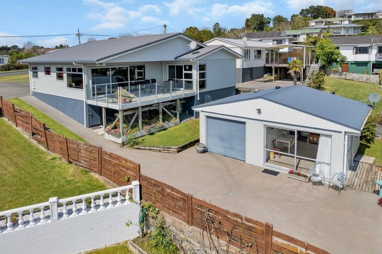 Photo of property in 16 Pah Road, Onerahi, Whangarei, 0110