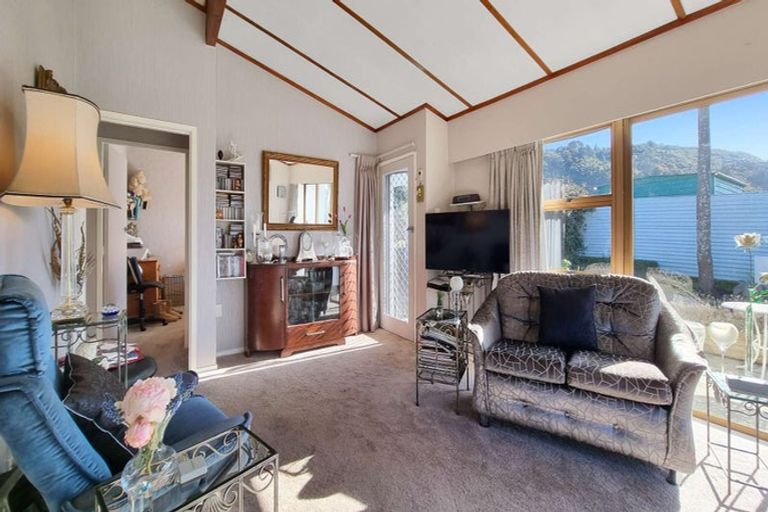 Photo of property in 2b Bell Road, Western Heights, Rotorua, 3015